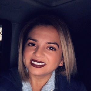 Meet your Posher, Monica